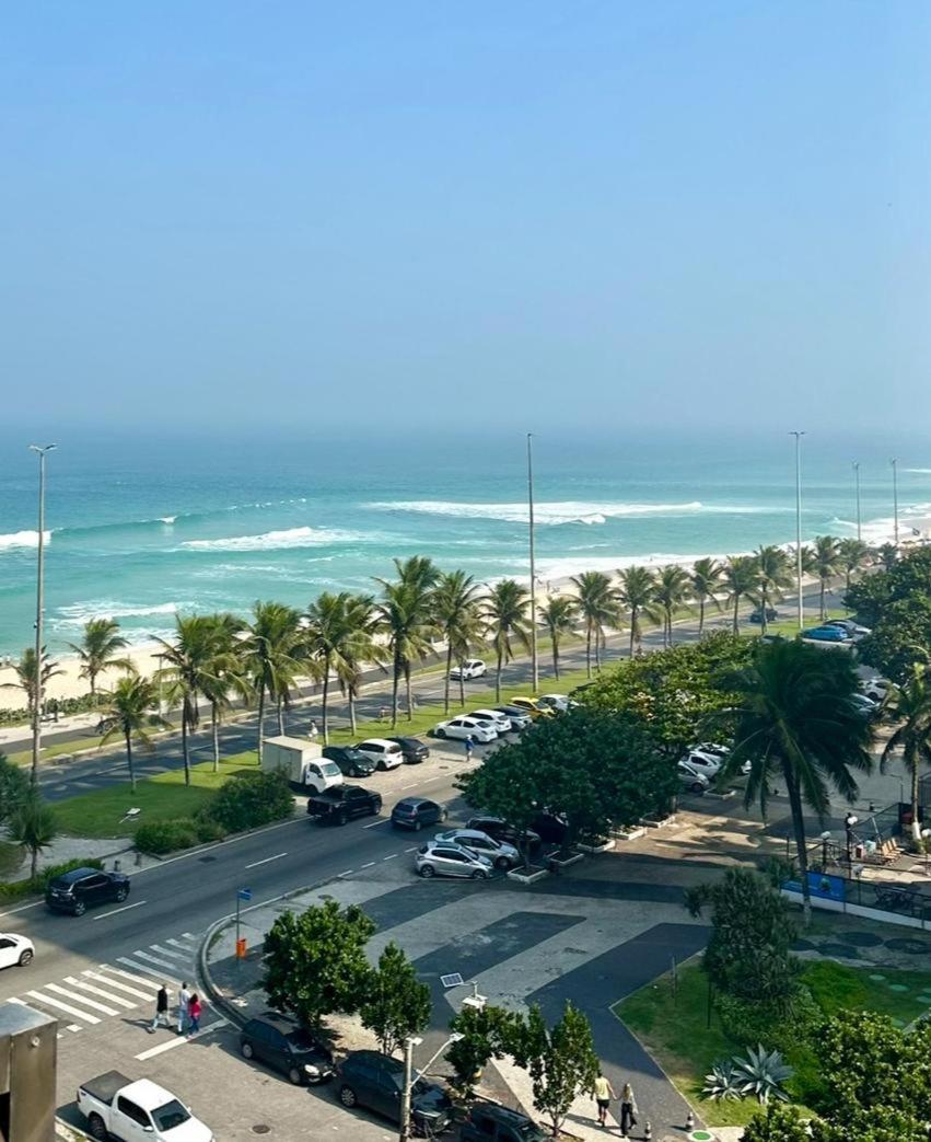 Lindo Apto No Melhor Lugar Da Barra Da Tijuca! Com Uma Vista De Tirar O Folego, Frente Para O Mar! Totalmente Equipado E Decorado Ao Lado Dos Melhores Hoteis E Quiosques Da Barra! Portaria 24H, Piscina, Sauna, Jacuzzi, Academia, Garagem, Wi-Fi, Lavan Рио-де-Жанейро Экстерьер фото